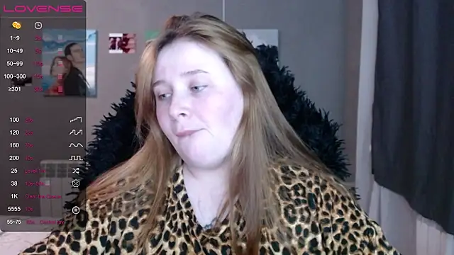 Snapshot of Light_Luna chatting on March 2026 03:07:02 PM Light Luna online show from March 2026 03:07:02 PM