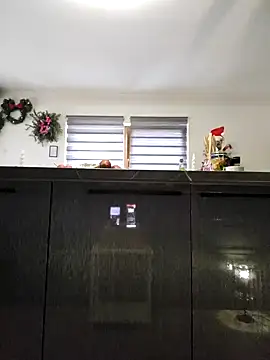 Snapshot of AnaFoxxy chatting on December 2024 08:10:02 AM AnaFoxxy online show from December 2024 08:10:02 AM