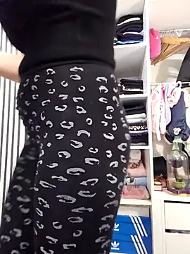 AnaFoxxy online show from November 2025 08:05:01 AM