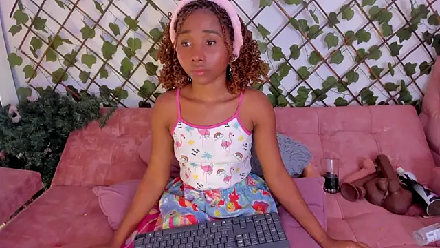 kimmysantoo online show from October 2025 04:56:02 AM