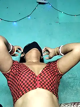 Luv Adite20 online show from March 2025 05:43:02 PM