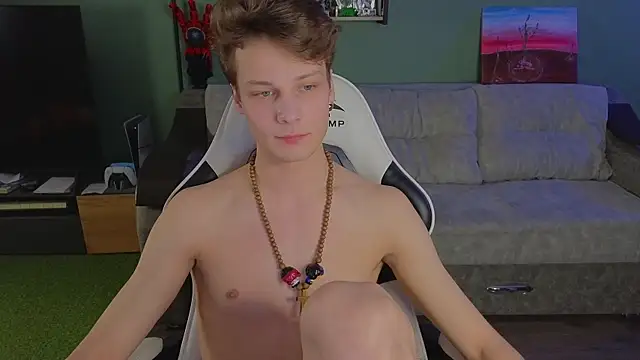 TeddyLiLboy online show from December 2025 10:06:02 PM