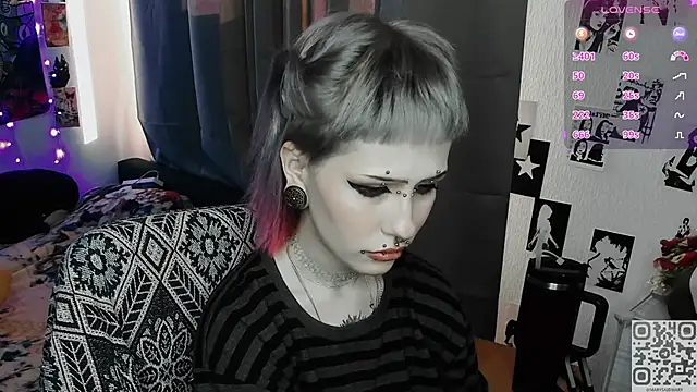 Snapshot of say_mary chatting on April 2026 02:47:02 PM say mary online show from April 2026 02:47:02 PM