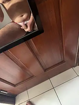 Snapshot of Johnwickkkh chatting on December 2025 04:39:02 AM Johnwickkkh online show from December 2025 04:39:02 AM