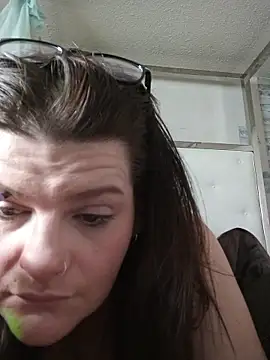 Snapshot of BeckiTooSweet chatting on November 2025 08:20:01 PM BeckiTooSweet online show from November 2025 08:20:01 PM