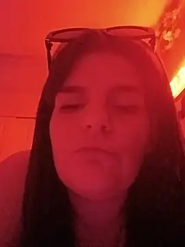 Snapshot of BeckiTooSweet chatting on June 2026 05:34:01 AM BeckiTooSweet online show from June 2026 05:34:01 AM