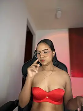 gretta kler1 online show from February 2025 01:29:01 PM