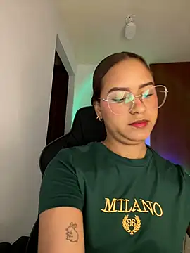 gretta kler1 online show from March 2025 02:29:02 PM