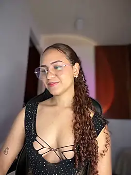 gretta kler1 online show from March 2025 02:35:02 PM