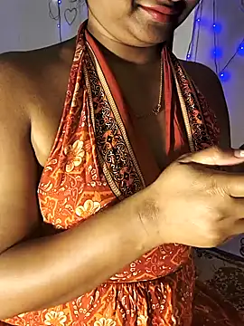 Snapshot of FANTASY_QUEEN_07 chatting on March 2025 12:58:02 PM FANTASY QUEEN 07 online show from March 2025 12:58:02 PM