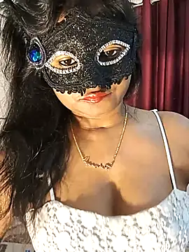 Snapshot of FANTASY_QUEEN_07 chatting on November 2025 10:47:02 AM FANTASY QUEEN 07 online show from November 2025 10:47:02 AM