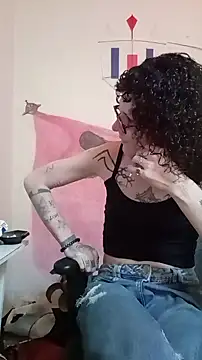 Snapshot of SuccubusTatuada chatting on September 2025 03:24:01 PM SuccubusTatuada online show from September 2025 03:24:01 PM