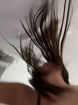 Snapshot of deliaroyal chatting on October 2025 10:32:02 AM deliaroyal online show from October 2025 10:32:02 AM