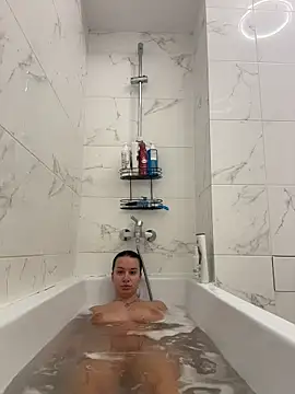 Snapshot of deliaroyal chatting on October 2025 03:25:02 PM deliaroyal online show from October 2025 03:25:02 PM