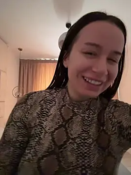Snapshot of deliaroyal chatting on April 2026 01:17:02 PM deliaroyal online show from April 2026 01:17:02 PM