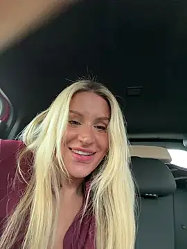 Snapshot of bambixboo chatting on March 2026 02:43:01 PM bambixboo online show from March 2026 02:43:01 PM