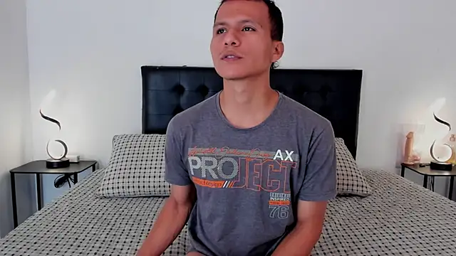 Snapshot of jaylen_and_duke chatting on January 2025 11:13:02 AM jaylen and duke online show from January 2025 11:13:02 AM