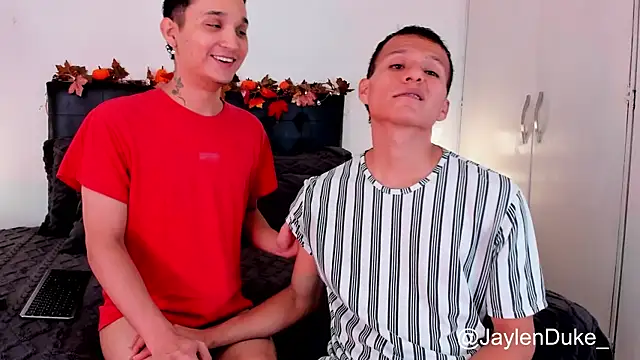 Snapshot of jaylen_and_duke chatting on October 2025 11:07:02 AM jaylen and duke online show from October 2025 11:07:02 AM