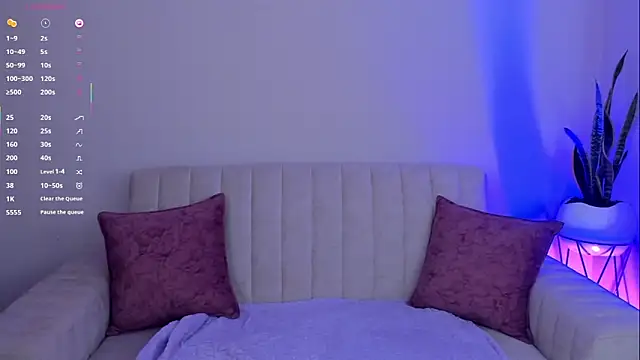 Snapshot of megan_cooper28 chatting on April 2026 10:15:02 PM megan cooper28 online show from April 2026 10:15:02 PM