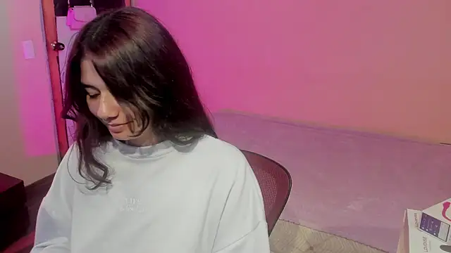 Amywhitexxxd online show from January 2025 05:30:01 AM