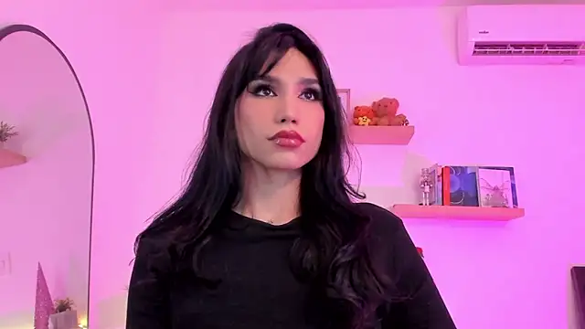 Snapshot of rose_saenz chatting on December 2024 05:35:02 PM rose saenz online show from December 2024 05:35:02 PM