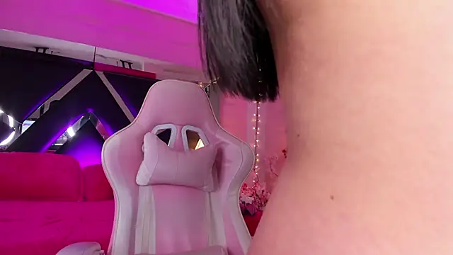 Snapshot of Andrex_Joness chatting on February 2025 07:11:02 AM Andrex Joness online show from February 2025 07:11:02 AM