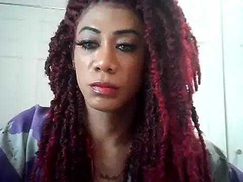 Snapshot of CaramelDipper chatting on December 2024 02:46:02 PM CaramelDipper online show from December 2024 02:46:02 PM