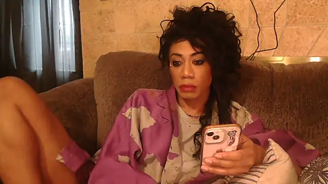 Snapshot of CaramelDipper chatting on March 2026 06:49:01 PM CaramelDipper online show from March 2026 06:49:01 PM