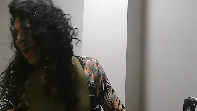 Snapshot of CaramelDipper chatting on March 2026 02:39:01 AM CaramelDipper online show from March 2026 02:39:01 AM