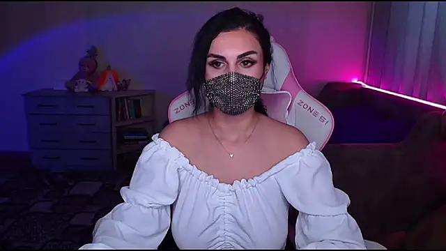 Snapshot of __Yasmina__ chatting on March 2025 06:47:01 AM   Yasmina   online show from March 2025 06:47:01 AM