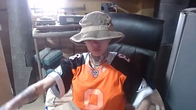 bad couple sex online show from October 2025 07:00:01 PM