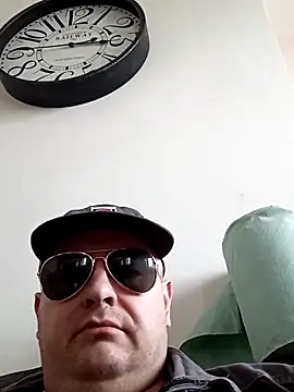 Snapshot of perversalus chatting on March 2026 09:35:01 AM perversalus online show from March 2026 09:35:01 AM