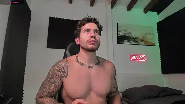 LucianSinclair online show from December 2025 02:54:02 AM