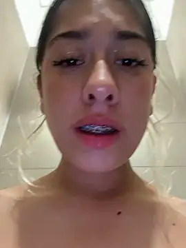 Snapshot of Enyeld_ruru chatting on February 2026 02:09:01 PM Enyeld ruru online show from February 2026 02:09:01 PM