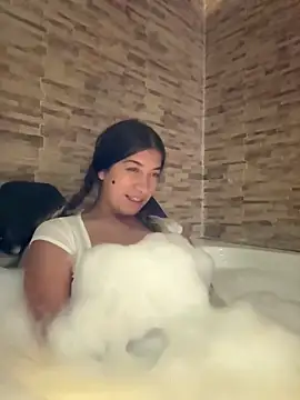 Snapshot of Enyeld_ruru chatting on April 2026 07:22:01 PM Enyeld ruru online show from April 2026 07:22:01 PM