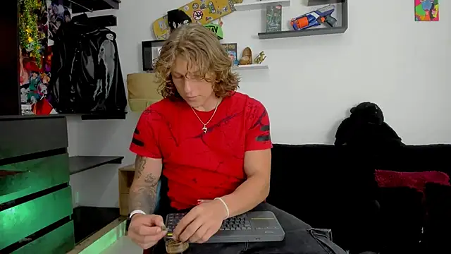 Tom Krakow online show from January 2025 06:06:02 PM