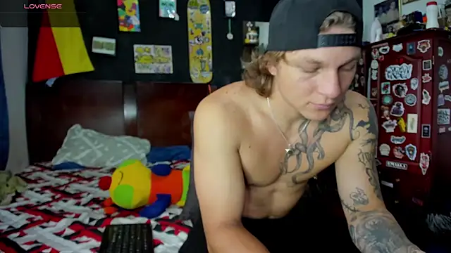 Tom Krakow online show from November 2025 06:06:02 PM