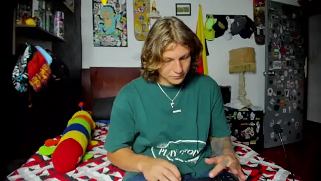 Tom Krakow online show from February 2026 07:21:01 PM