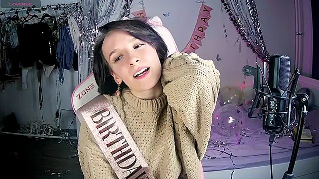 Violet Veliya online show from February 2025 07:09:01 PM