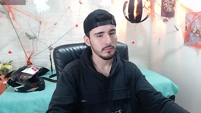 DmitriSanders online show from December 2024 12:08:01 AM