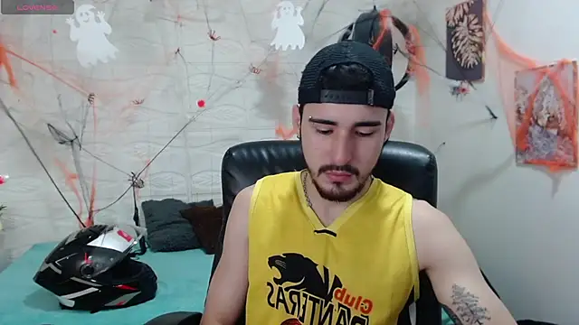 DmitriSanders online show from December 2024 09:39:01 PM