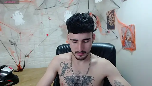 DmitriSanders online show from December 2024 12:17:01 AM