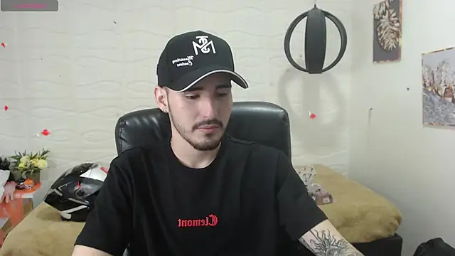 DmitriSanders online show from December 2024 10:13:01 PM