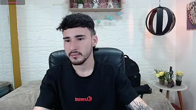 DmitriSanders online show from January 2025 11:17:01 PM