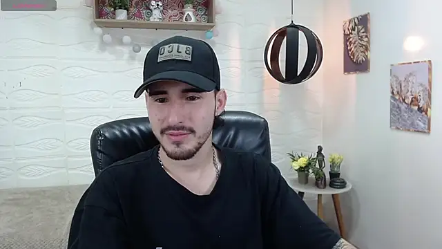 DmitriSanders online show from January 2025 07:39:01 PM