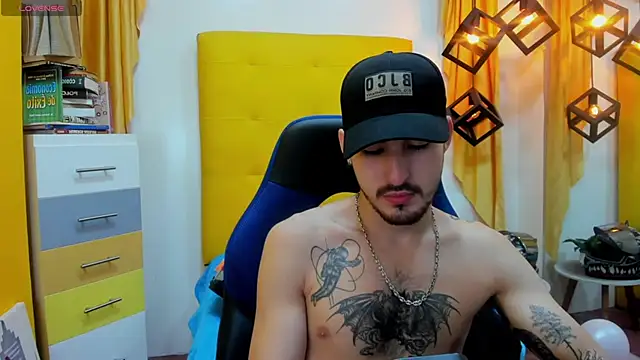 DmitriSanders online show from February 2025 12:54:02 PM