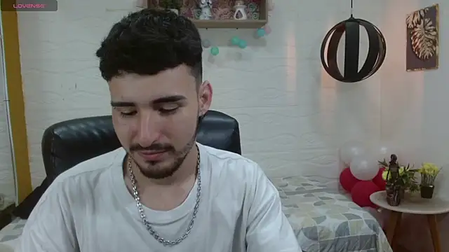 DmitriSanders online show from March 2025 08:42:02 PM