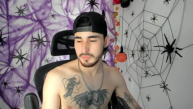 DmitriSanders online show from October 2025 08:10:01 PM