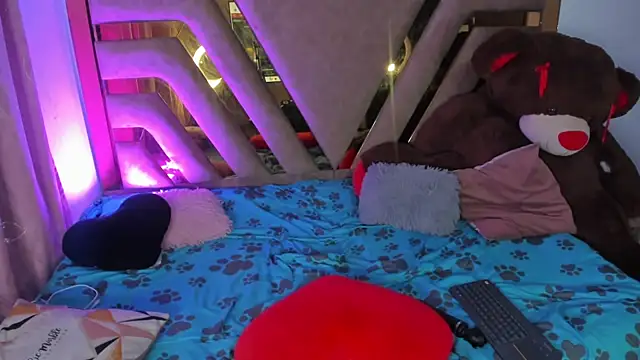 naatashamendozaa online show from March 2025 03:09:02 AM