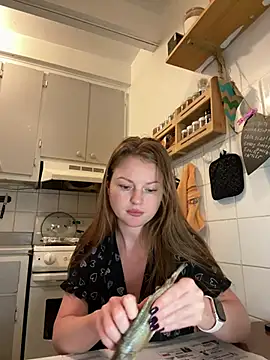 Snapshot of cuteFoxi chatting on February 2025 11:05:01 PM cuteFoxi online show from February 2025 11:05:01 PM